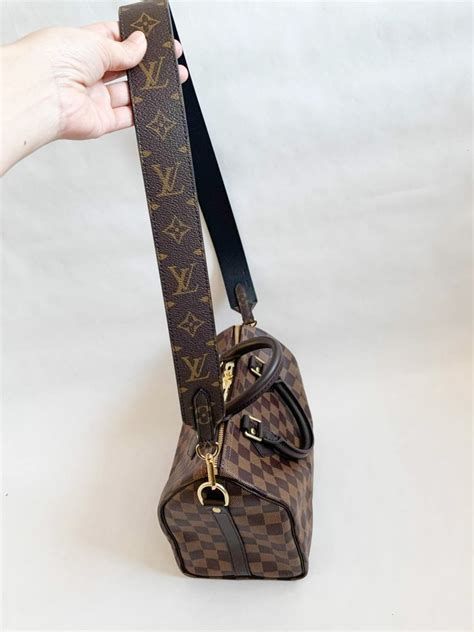 Louis Vuitton pouch with strap